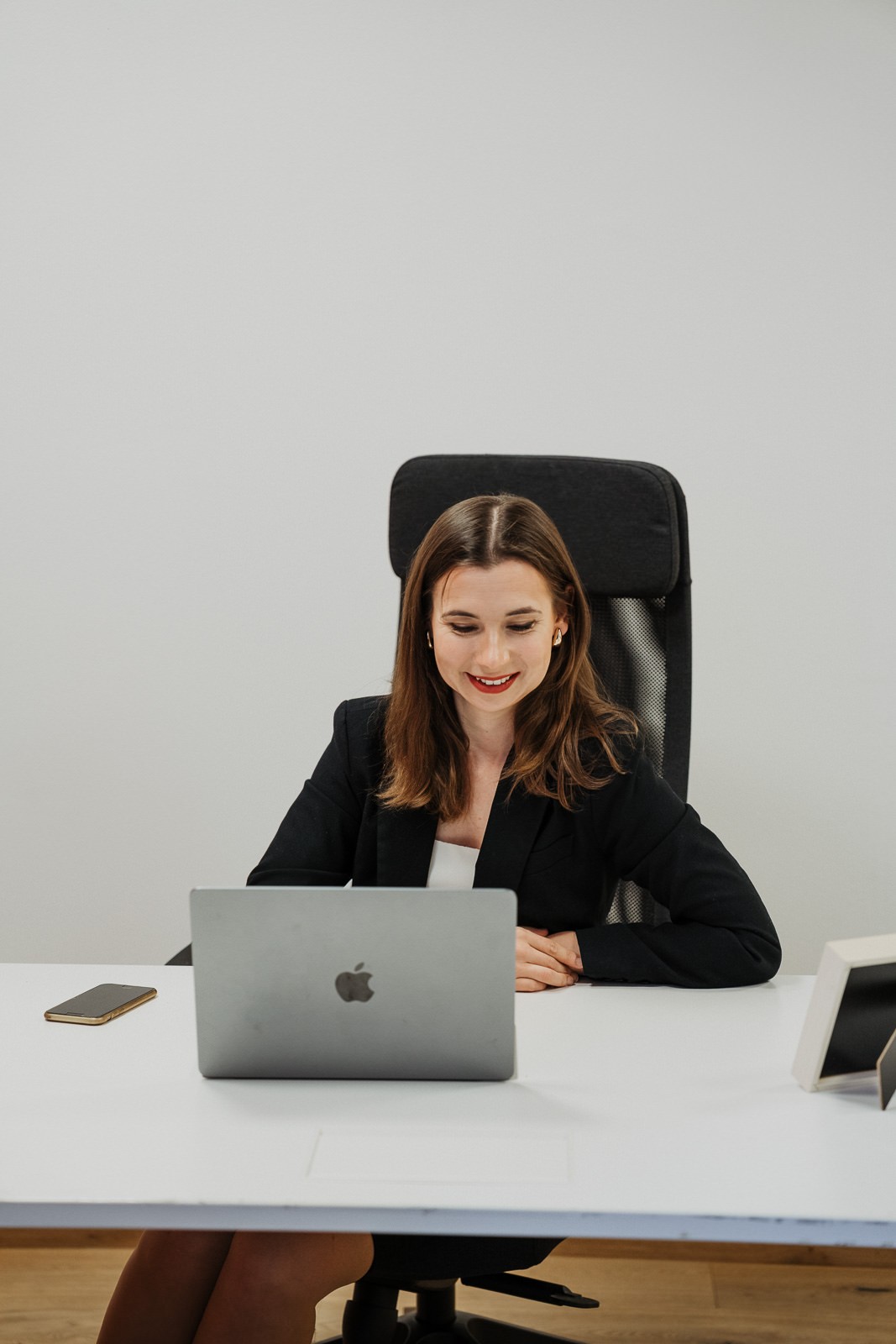 "precise, trustworthy, approachable, reliable"